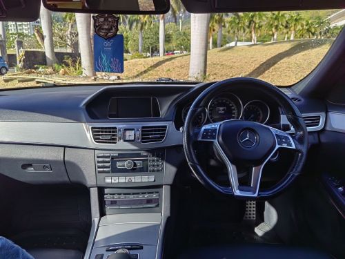 Mercedes-Benz E250 2.0  in Mauritius