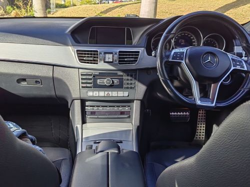 Mercedes-Benz E250 2.0  in Mauritius