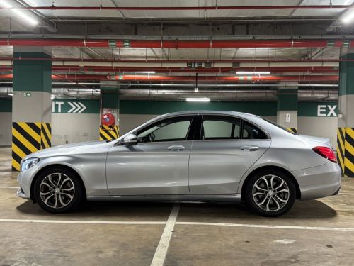 Mercedes-Benz C180 Avant Garde in Mauritius