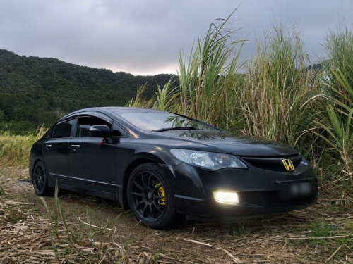 Honda Civic FD1 in Mauritius